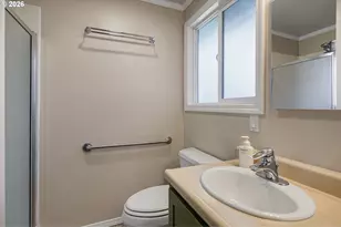 1015 Saville Ave, Eugene, OR 97404 - Photo 17