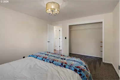 1015 Saville Ave, Eugene, OR 97404 - Photo 13