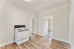 643 SE Parrott St, Roseburg, OR 97470 - Photo 7