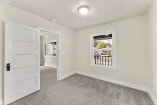 643 SE Parrott St, Roseburg, OR 97470 - Photo 9