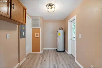 1067 Spirit Lake Hwy, Castle Rock, WA 98611 - Photo 13