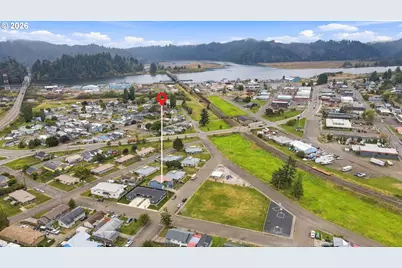 851 Greenwood Ave, Reedsport, OR 97467 - Photo 3