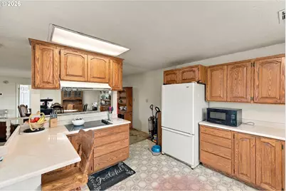 851 Greenwood Ave, Reedsport, OR 97467 - Photo 11
