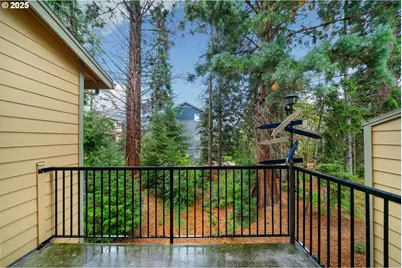 172 NE 79th Ave, Hillsboro, OR 97006 - Photo 27