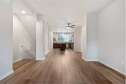 172 NE 79th Ave, Hillsboro, OR 97006 - Photo 9