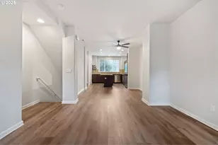 172 NE 79th Ave, Hillsboro, OR 97006 - Photo 9