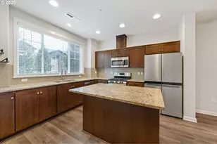 172 NE 79th Ave, Hillsboro, OR 97006 - Photo 15