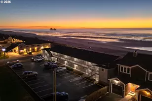 137 S Pacific St, Rockaway Beach, OR 97136 - Photo 5