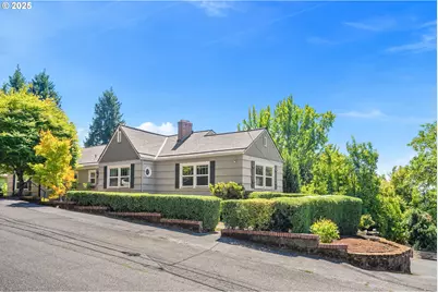 9420 NE Sacramento St, Portland, OR 97220 - Photo 5