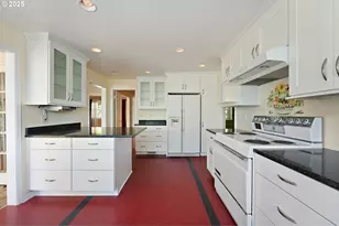 9420 NE Sacramento St, Portland, OR 97220 - Photo 19