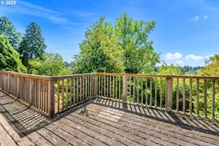 9420 NE Sacramento St, Portland, OR 97220 - Photo 15