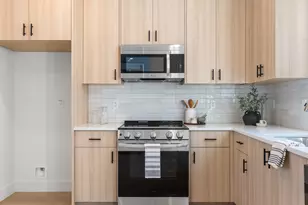 4368 NE Going St, Portland, OR 97218 - Photo 5