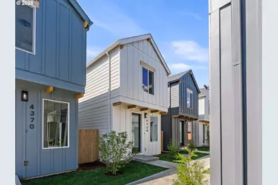 4368 NE Going St, Portland, OR 97218 - Photo 1