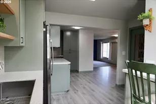 4005 S F St, Springfield, OR 97478 - Photo 11