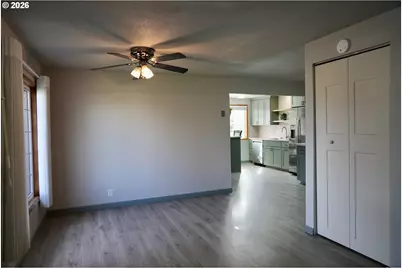 4005 S F St, Springfield, OR 97478 - Photo 5