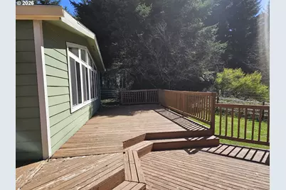 210 Webster Ln, Woodland, WA 98674 - Photo 9