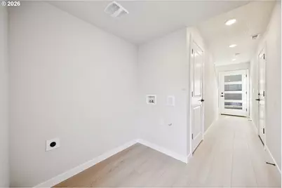 1722 SE Sherrett St, Portland, OR 97202 - Photo 5