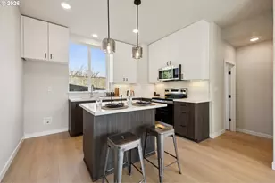 1722 SE Sherrett St, Portland, OR 97202 - Photo 11