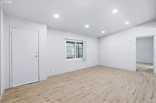 21100 NE Sandy Blvd, Fairview, OR 97024 - Photo 15