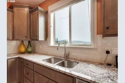 12674 SE Meadehill Ave, Happy Valley, OR 97086 - Photo 11