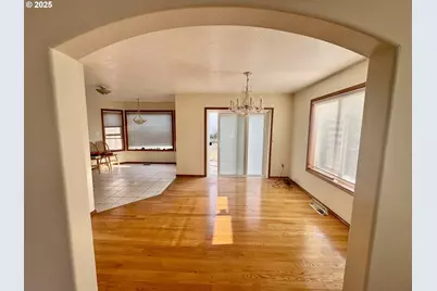 7212 SE Terrace Trails Dr, Portland, OR 97266 - Photo 9