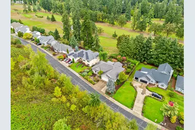 610 Holly Ave, Cottage Grove, OR 97424 - Photo 5