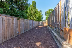 11400 NW Damascus St, Portland, OR 97229 - Photo 35