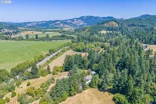 94714 Conklin Meadow Ln, Broadbent, OR 97414 - Photo 13