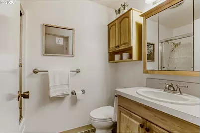 13039 NE Morris St, Portland, OR 97230 - Photo 25