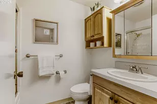 13039 NE Morris St, Portland, OR 97230 - Photo 25