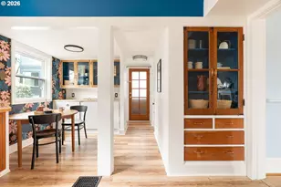 124 NE 18th Ave, Portland, OR 97232 - Photo 17