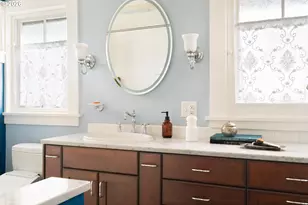 124 NE 18th Ave, Portland, OR 97232 - Photo 27