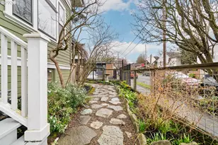 124 NE 18th Ave, Portland, OR 97232 - Photo 35