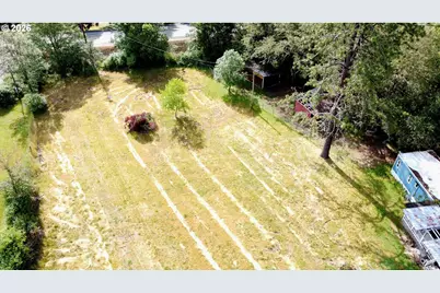 1015 NE Lillian St, Myrtle Creek, OR 97457 - Photo 5