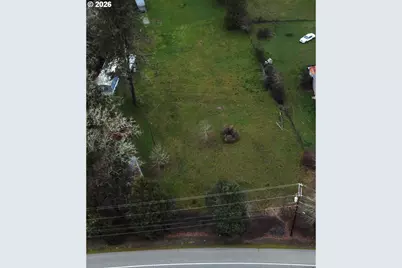 1015 NE Lillian St, Myrtle Creek, OR 97457 - Photo 5