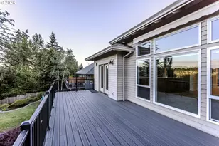 10520 SE Isaac Dr, Happy Valley, OR 97086 - Photo 19