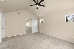 17428 SW September Ln, Beaverton, OR 97003 - Photo 13