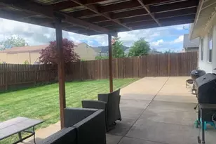 1048 Kees St, Lebanon, OR 97355 - Photo 13