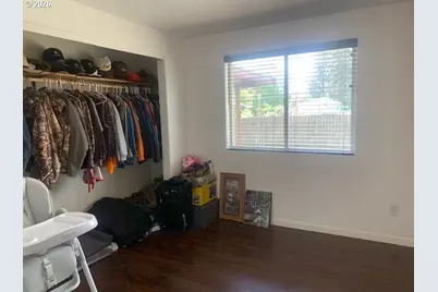 1048 Kees St, Lebanon, OR 97355 - Photo 9