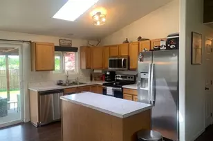 1048 Kees St, Lebanon, OR 97355 - Photo 5