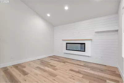 12294 Meadowlawn Dr, Oregon City, OR 97045 - Photo 5