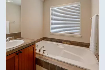 28745 SW Costa Cir E, Wilsonville, OR 97070 - Photo 33