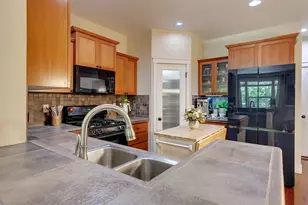 28745 SW Costa Cir E, Wilsonville, OR 97070 - Photo 19