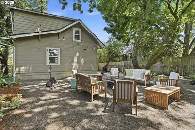 9314 N Ivanhoe St, Portland, OR 97203 - Photo 29