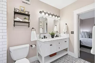 9314 N Ivanhoe St, Portland, OR 97203 - Photo 19