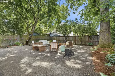 9314 N Ivanhoe St, Portland, OR 97203 - Photo 27