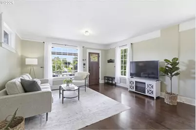 9314 N Ivanhoe St, Portland, OR 97203 - Photo 7