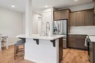 8301 NE 134th Pl, Vancouver, WA 98682 - Photo 3