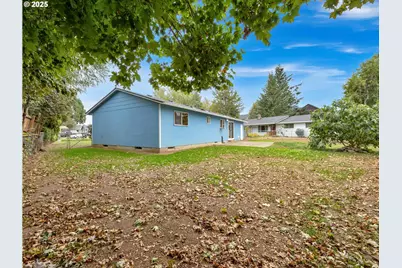 821 SW 14th St, Troutdale, OR 97060 - Photo 23