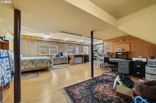 305 Cypress Ave, Garibaldi, OR 97118 - Photo 23